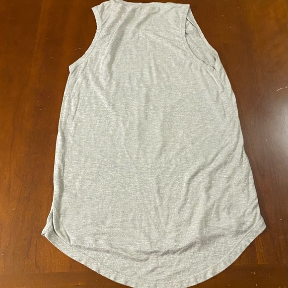 Miken Tank Top Is size Small - Picture 6 of 6